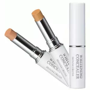 コンシーラーでシミをしっかりカバー