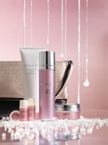 「卵角膜」を使ったコフレ、期間限定発売。