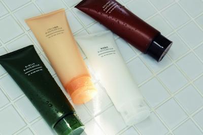 お肌のタイプで選べる、ボディ用オールインワンジェル新発売！