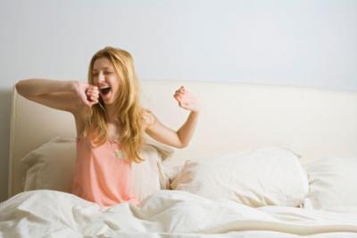 「涼しいのに眠れない」。そんな睡眠リズムを劇的に変化させる方法とは？