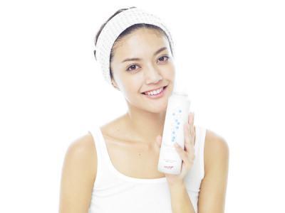 炭酸美容液アイテムのイメージキャラクター『田中道子』！