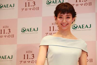アロマアンバサダー2014にモデルの松島花さんが就任！〜「アロマの日」記念イベント開催〜