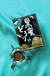 茶褐色の湯！体も心も温める入浴料「黒蜜どろり」