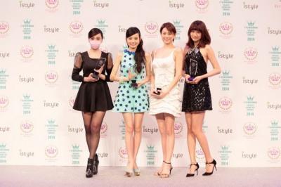 ベッキーが2人？「ベストビューティストアワード」授賞者発表　