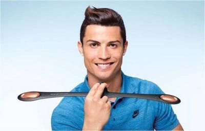 顔の筋肉を鍛えて、若々しい笑顔に！