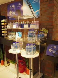 コラーゲンの生成をサポートするフィジーの天然水「アイランドチル」-クロスホテル大阪に登場