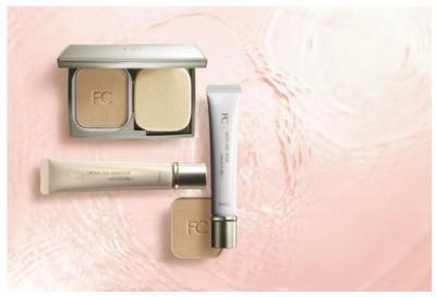 限定発売！目もとの「クマ」「くすみ」は隠して『ハリ』を出す！