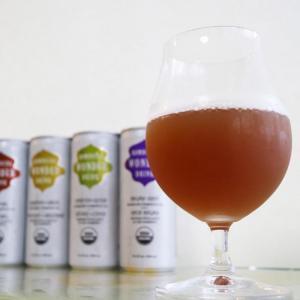 今、海外セレブはコンブチャに夢中！