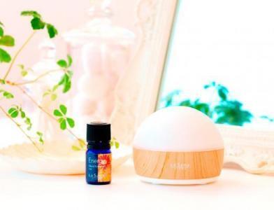 手のひらサイズのアロマ ディフューザーで、いつでもどこでも快適な癒やし空間を