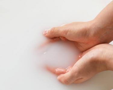 ヤギのミルクでクレオパトラに、スキンケア入浴剤