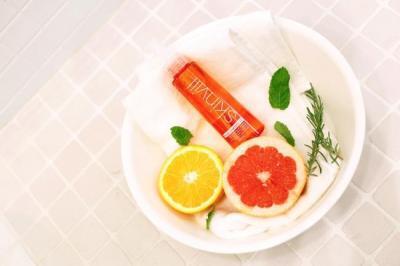 “すっぴん”素肌に自信がもてるskinvill！たっぷりフルーツ使用の洗顔オイル登場