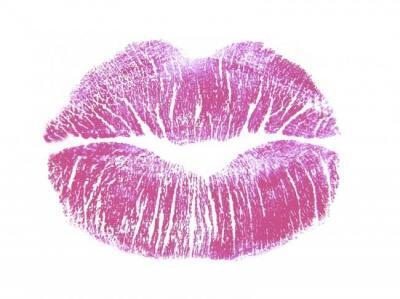 “口紅”で女性は変わる！メンタル面での強い味方！