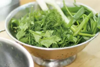 暑い夏をハーブでのりきる！女性向けのリフレッシュ飲料が登場