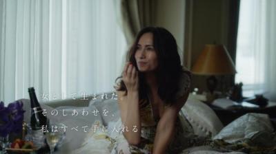 亜希、佐田真由美らが懸命に生きる女性を熱演！