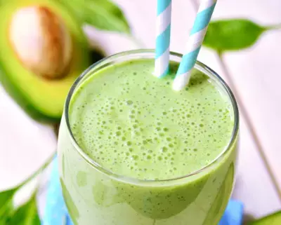 朝食にも、おやつにも！野菜不足をおいしく補う『食育スムージー』レシピ