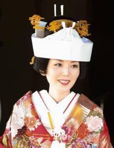 和婚での新婦のトレンドヘアは『文金高島田』！厳かな『和』が人気