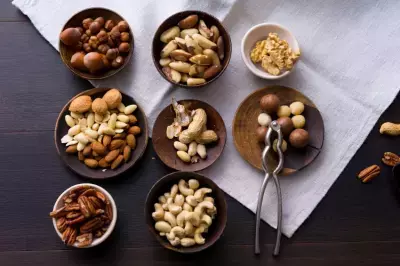 【年末年始の肌荒れ解消！】美容効果の高いナッツ人気第1位は？