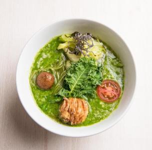 正月の「食べ過ぎ」解消に！スーパーフード「ケール」をラーメンで食べよう！？