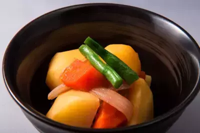 新しい減塩スタイル『置き換えケチャップ』。減塩しながらうま味も大幅アップ！