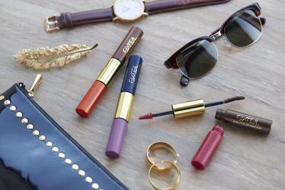 Wの感激！目もと大人のくすみビビッドカラー！