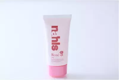 なんて贅沢！ハンドケアは5種類のバラにおまかせあれ