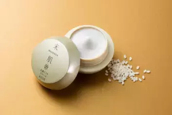 お米の力で、しっとりリフトアップ！クリーム新発売