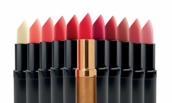 不快なものを一切使用しないナチュラルリップスティックブランドが日本初上陸