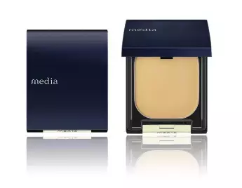 厚塗りすればアラは隠れる？いえ、薄く塗っても隠せます！