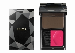 ひと塗りで印象若返る！「プリオール」の髪用ファンデーション