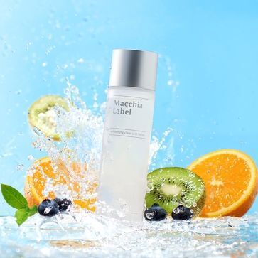 ひと拭きで古い角質を瞬間オフ！白肌へ導く化粧水がリニューアル！