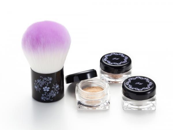 産前産後でどう違う？ママたちのコスメ事情を調査！