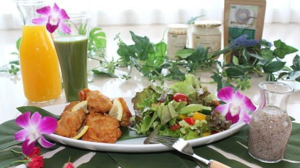 ココナッツオイルで揚げる、贅沢でヘルシーな唐揚げをチェック！