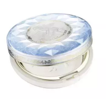 「ミラノコレクション2018」ボディパウダーのテーマは「優美な天使」