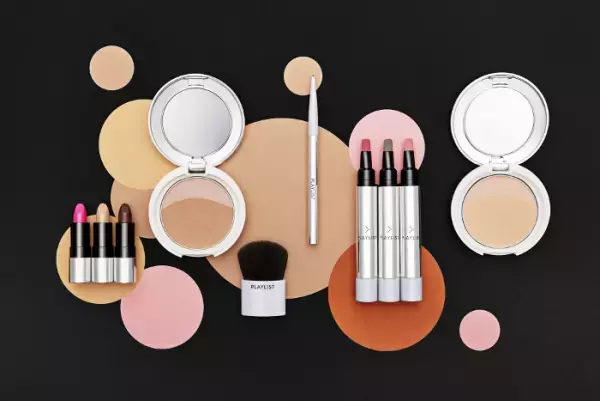 資生堂「PLAYLIST」から、極薄パウダリーや極細アイブローなど7品目を新発売