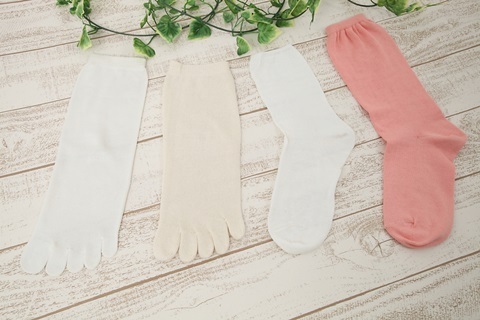 履いて履いて履いて履くだけ！これが「冷えとり健康法」