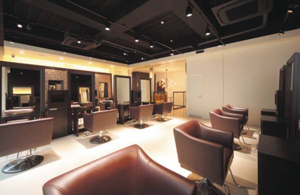 ファッション誌「ELLE」の美容サロンが世界初2018年1月に出店！