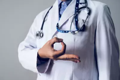 美容整形で失敗しないためには？現役医師が語る美容業界の裏事情