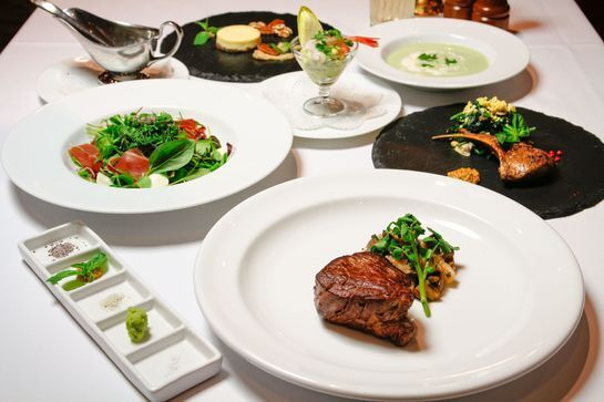 美味しく食べてカロリー大幅カット！糖質オフのステーキコース新登場