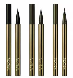 セミマットでくっきり仕上がるリキッドアイライナーが誕生