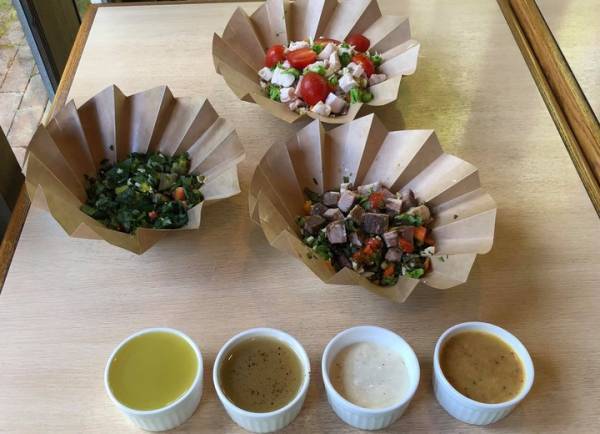 ダイエット中でもおすすめ！オーダーメイドのチョップドサラダ専門店