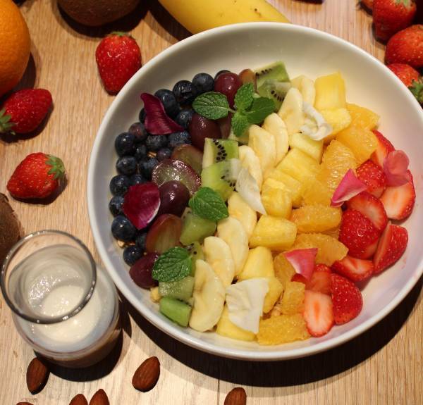 話題のアンチエイジングドリンク「アーモンドミルク」カフェメニューに続々登場！