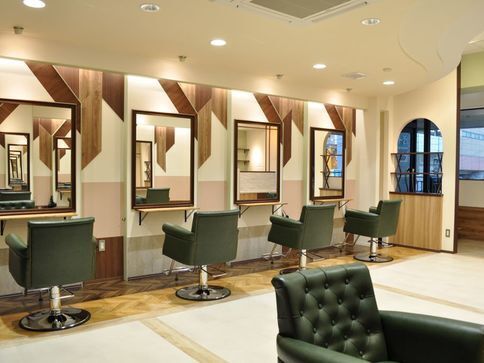 女性スタイリストのみの美容室！『caro produce by L'Aube』オープン