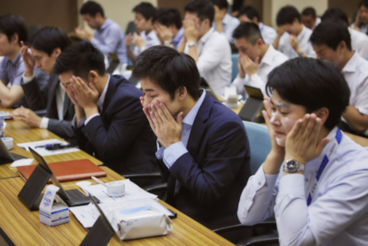 化粧品販売研修トレーニング 株式会社メイクアンリミテッド