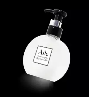 働く女性のためのメイク落とし『Aile（エール）』