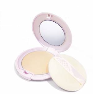 さらさらなのに、自然なツヤ！今年の夏メイクは「舞妓はん　化粧もちパウダー」で仕上げる！