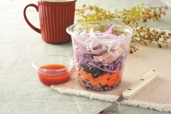 ローソン、赤と緑のフォトジェニック系サラダを新発売