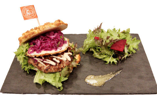 グルテンフリーバンズのヘルシーバーガー「最強のバターコーヒー」より新登場