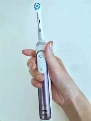 オトナ女性にぴったり！電動歯ブラシブランド「ブラウン オーラルB」に新機種が登場