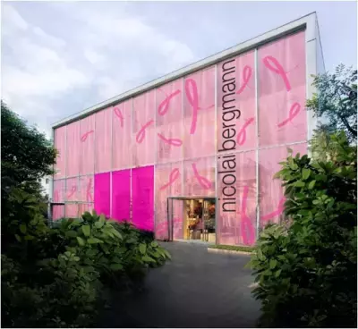 エスティローダーグループが「乳がんキャンペーン」を実施。期間限定カフェ「ピンクリボン フラワーカフェ」をオープン！