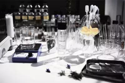 2万通り以上の組み合わせから調合！パーソナライズシャンプー「Laborica（ラボリカ）」発売